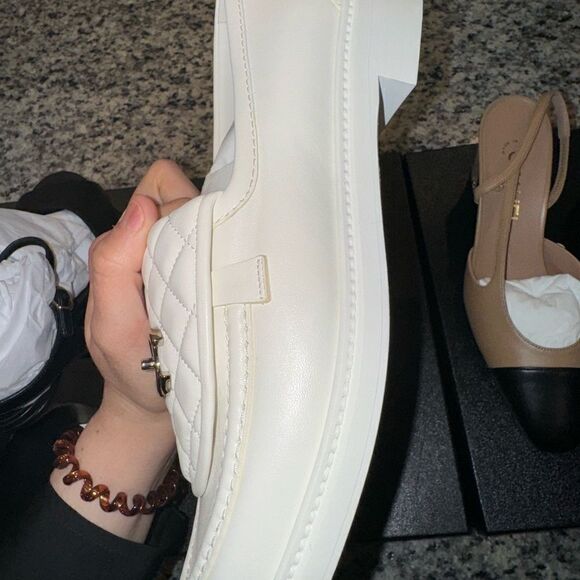 Chanel White Turnlock Quilted Loafers 42 - Picture 2 of 5